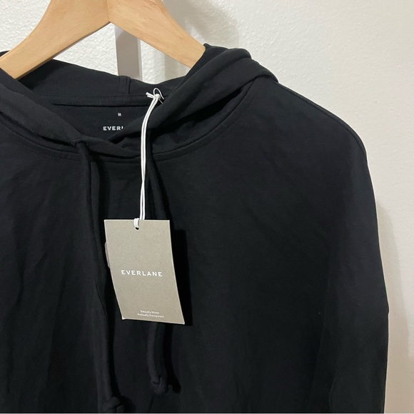 NWT Everlane Organic Cotton Cropped Hoodie Medium Black Sustainable - Picture 2 of 9